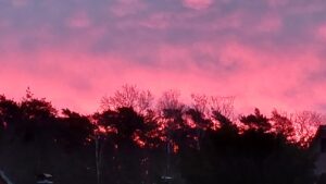 Roter Himmel vom Sonnenaufgang